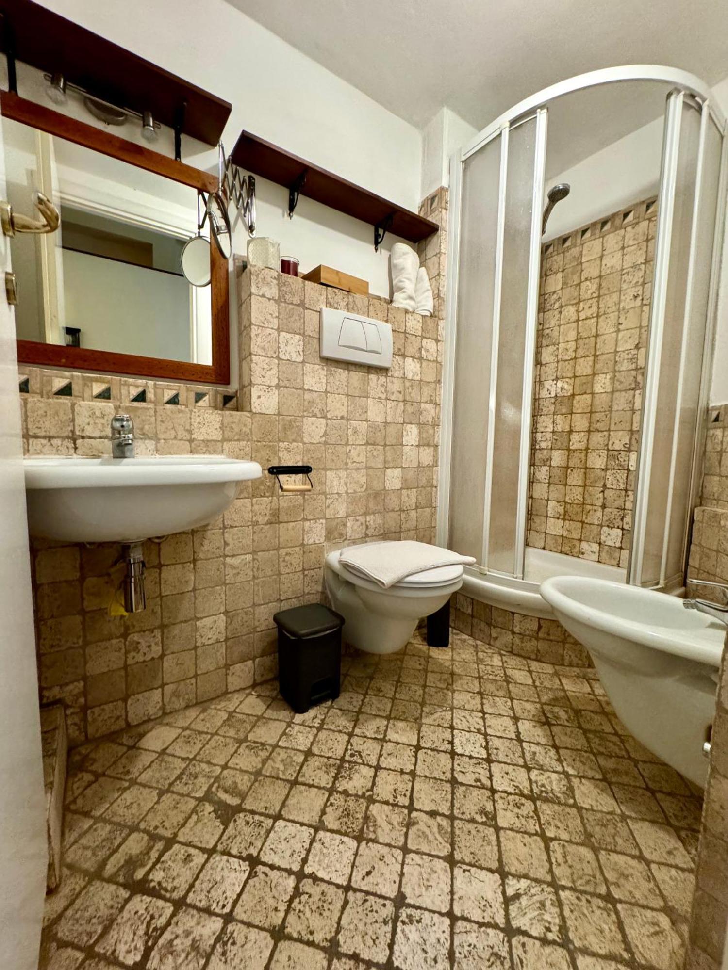 דירות ליבורנו Aicha House מראה חיצוני תמונה